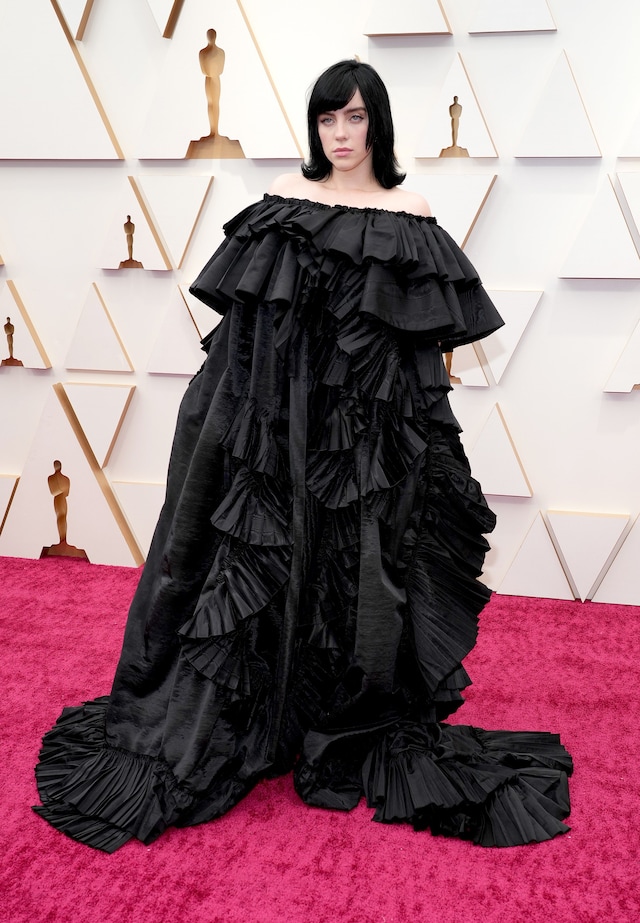 Billie Eilish at the Oscars 2022 18
