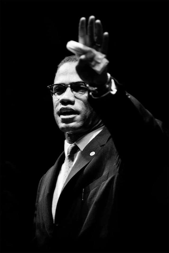 gordon-parks-malcolm-x-at-rally-chicago-illinois-1 0