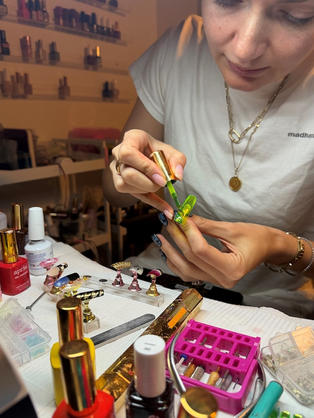 BTS of Euphoria’s nails with Caroline Cotten 10