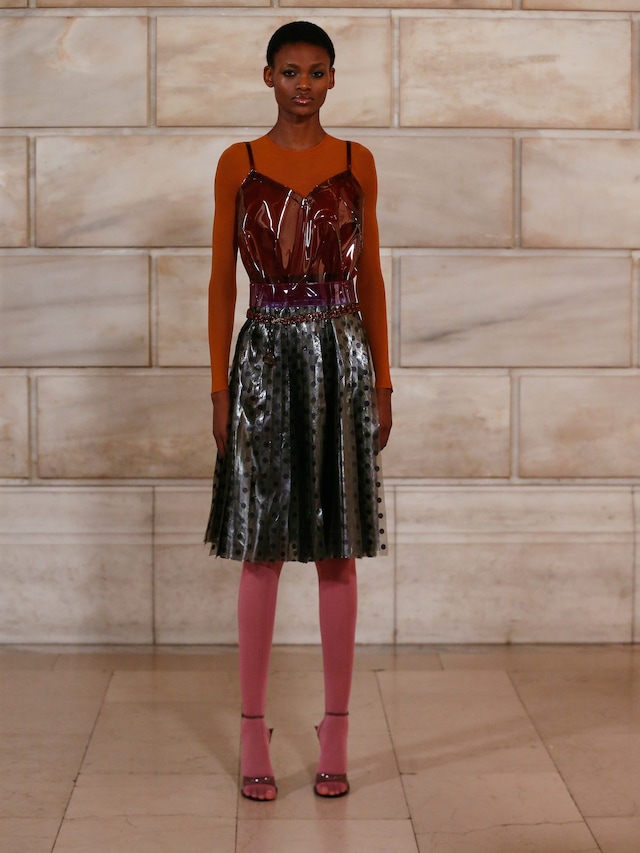 LOOK 19 - MICKLATE 18