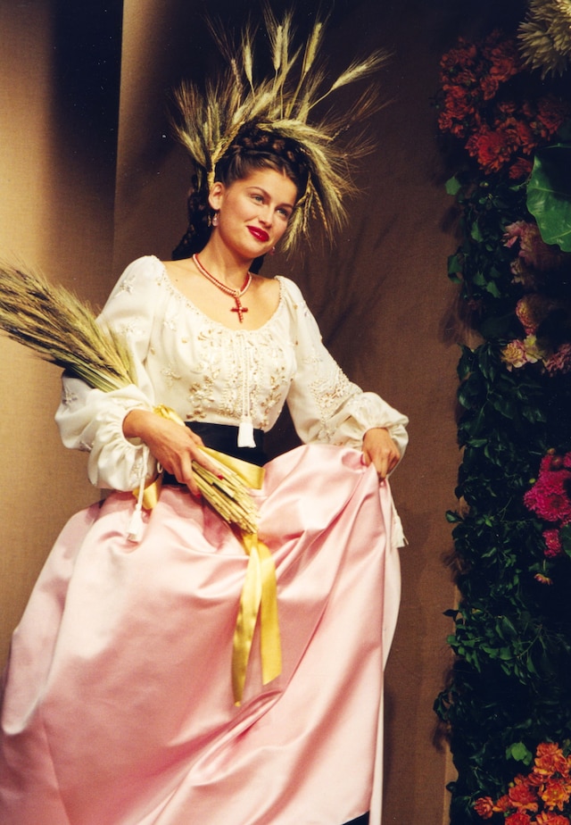 Angelica Blechschmidt – In The Archives 16