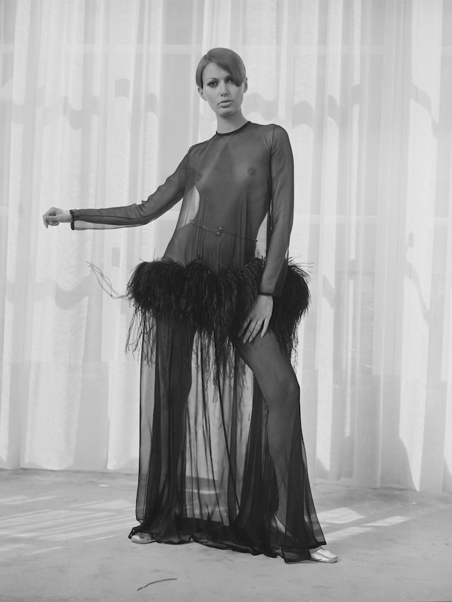Sex appeal at Yves Saint Laurent 6