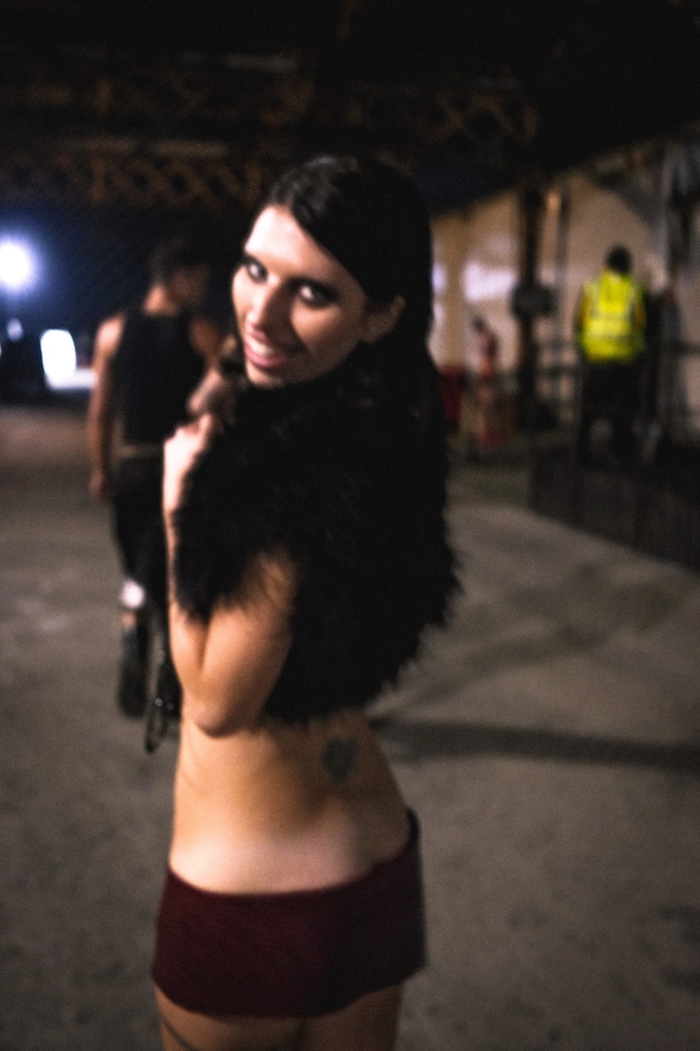 Gracie Brackstone, Homobloc 9