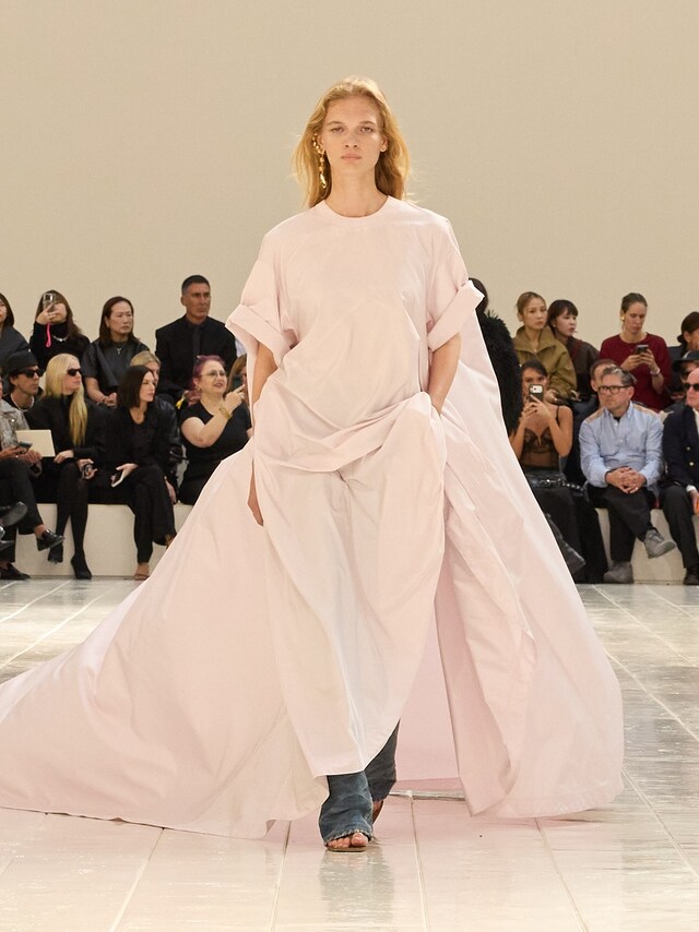 Balenciaga SS27 31