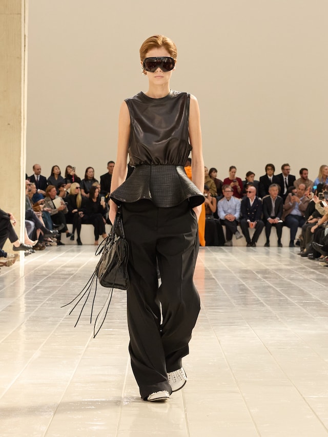 Balenciaga SS27 32