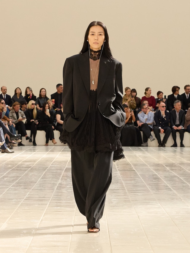 Balenciaga SS27 40