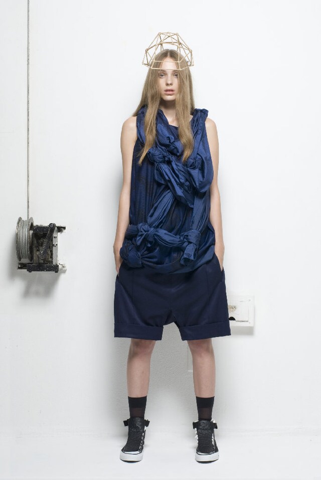 Image 0