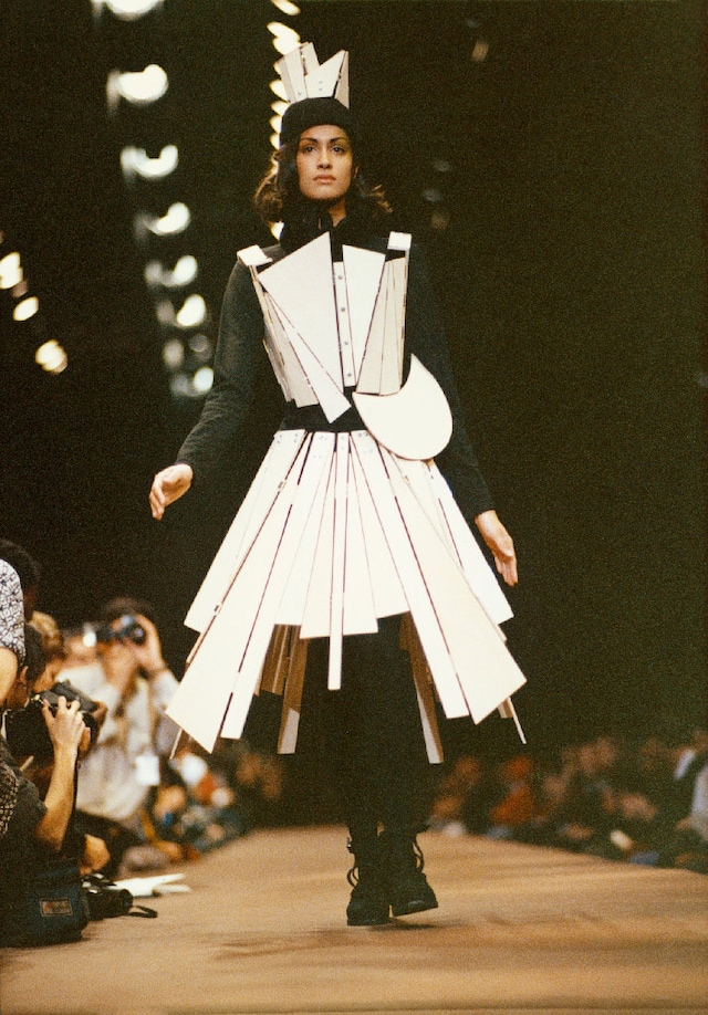 Autumn-Winter 1991–92 Yohji Yamamoto Femme Collect 1