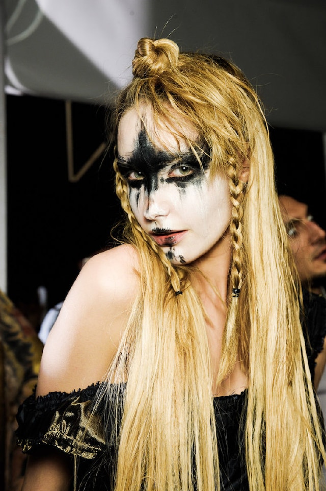 Vivienne Westwood Gold Womenswear A/W11 25