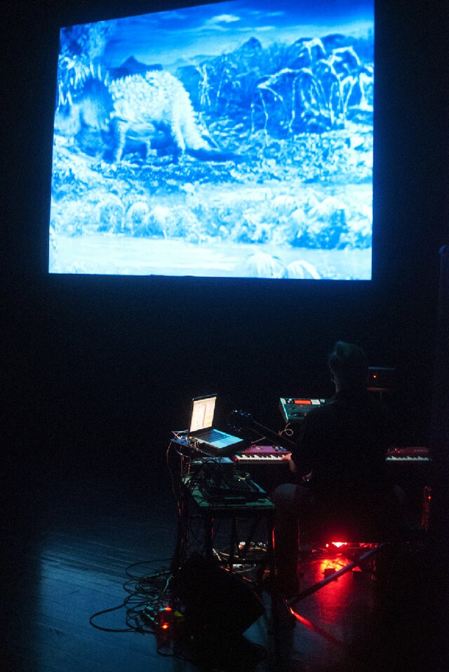 Image 0