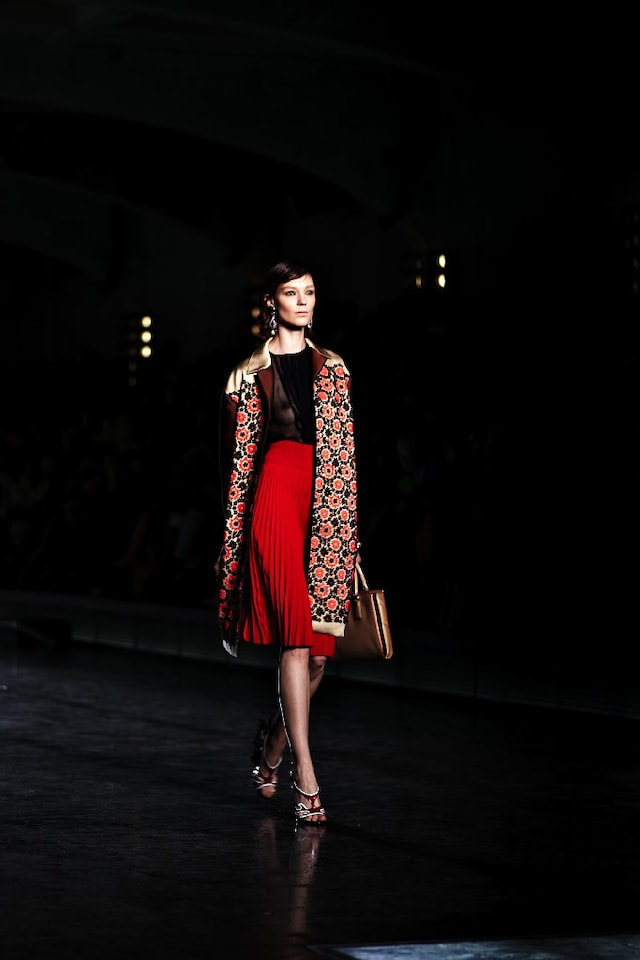 プラダ　マガジン FUDGE February 2025 Magazine Japan PRADA Love! Basic Color