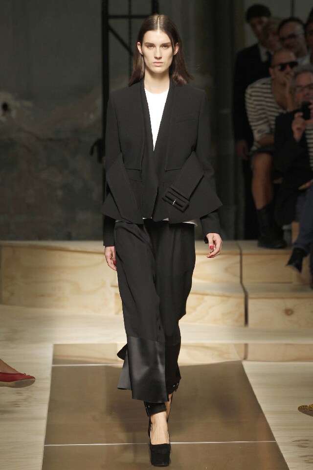Image 0