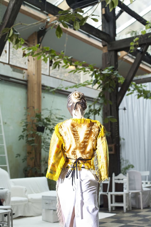 Image 0