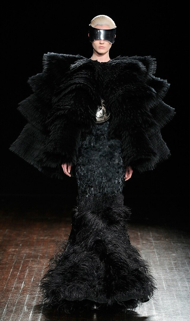 Alexander McQueen Womenswear A/W12 4