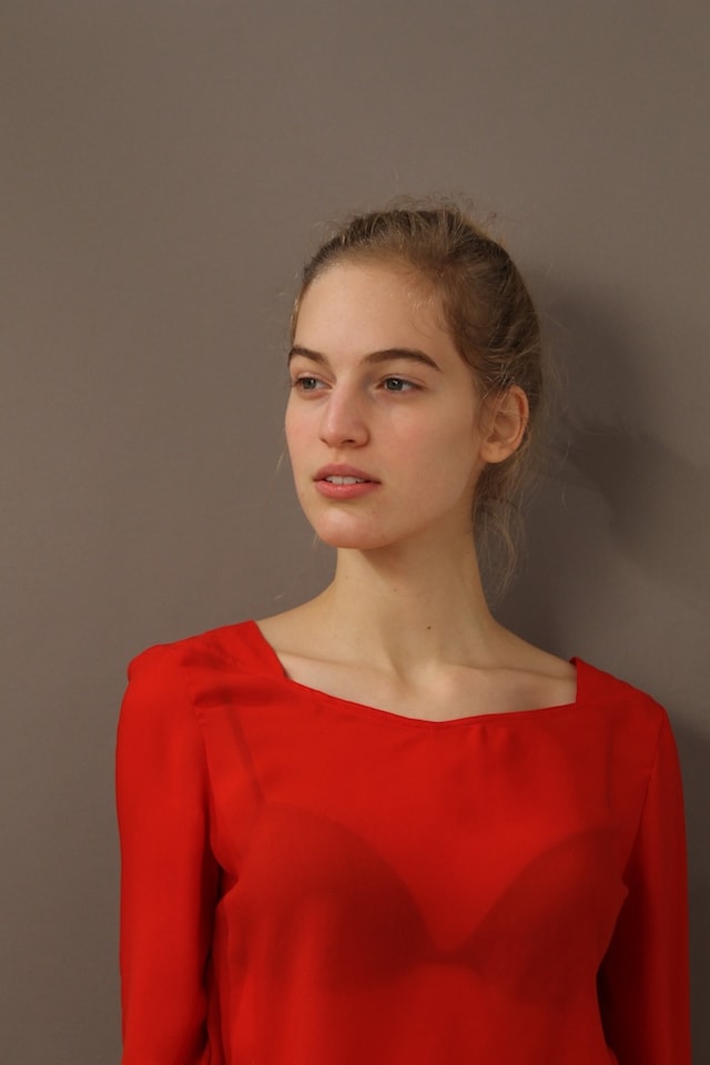 Vanessa Axente (Viva) 0