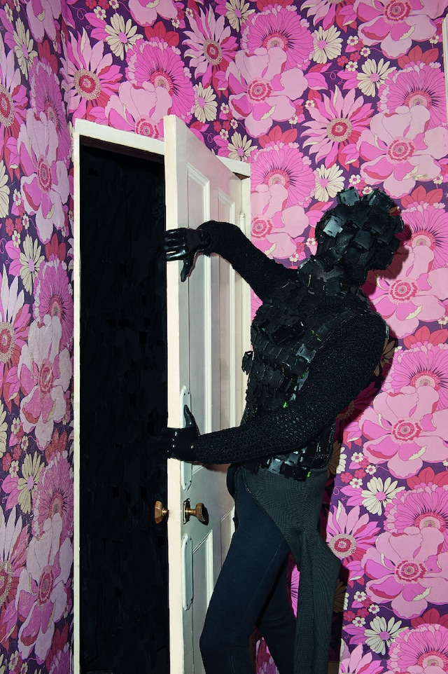 Theo-Mass Lexileictous, performance artist wears j 9