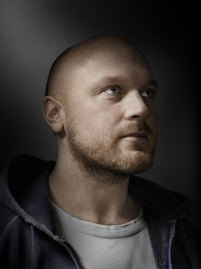 Photgraph by Adrian Burke 0