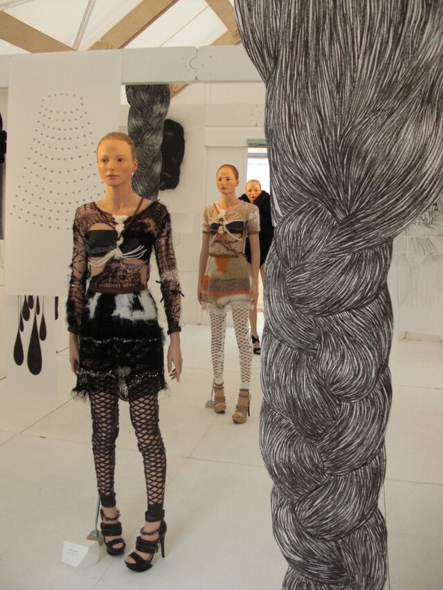 Rodarte installation photographed by Georgette Kon 0