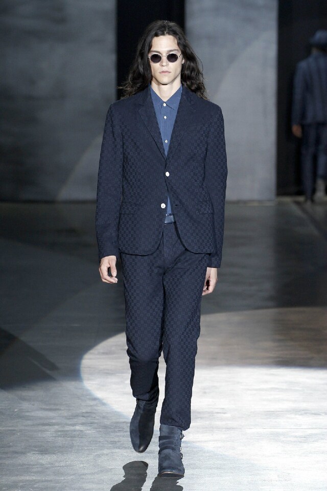 Image 0