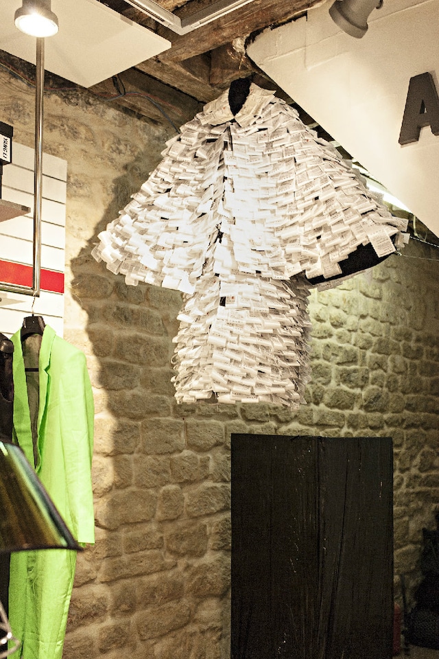 1% [(1200+12)x(1908-2008)] By item idem. MMXII. Ph 4