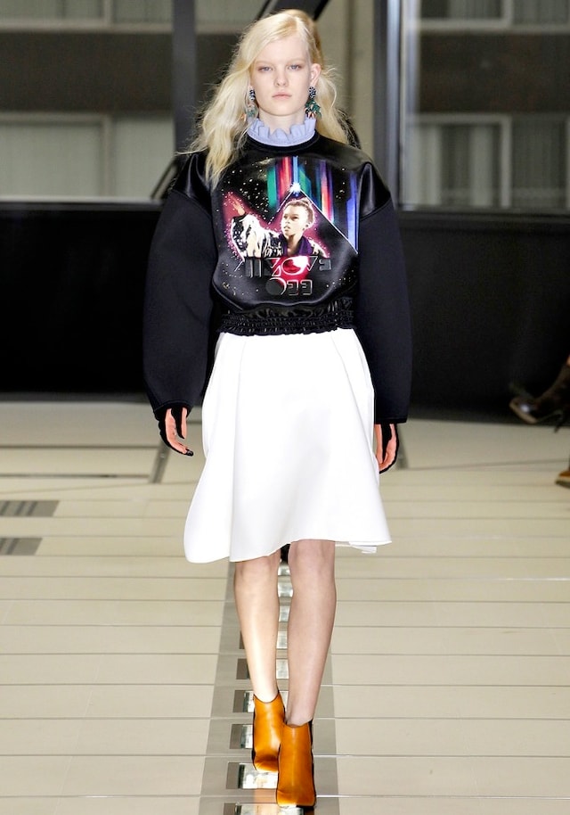 Balenciaga by Nicolas Ghesqui&#232;re Womenswear A/W12 5