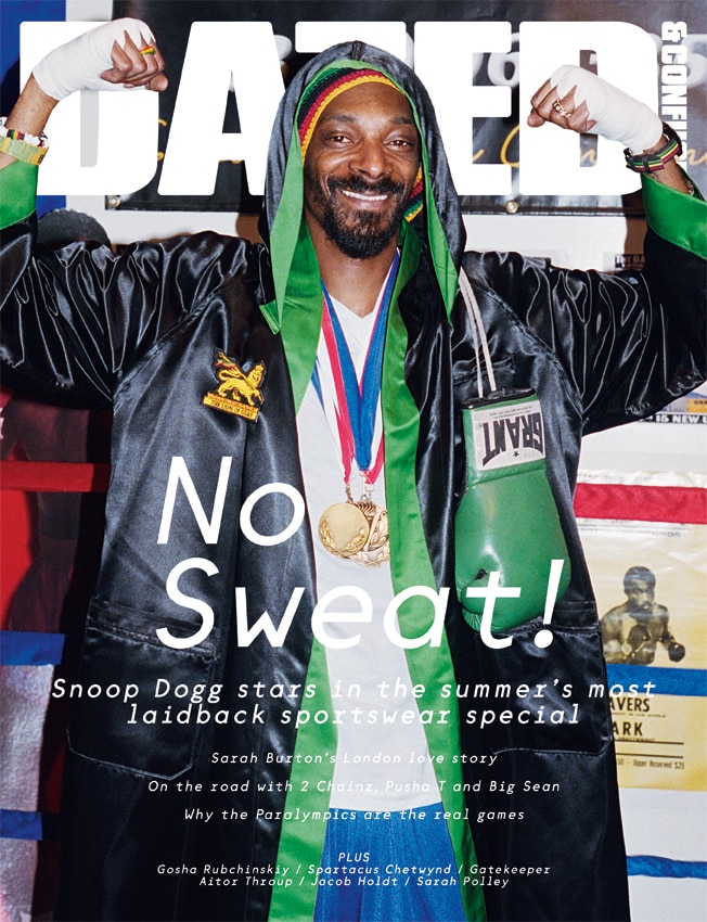 SNOOP DOGG wears satin boxing robe by EVERLAST; t- 0