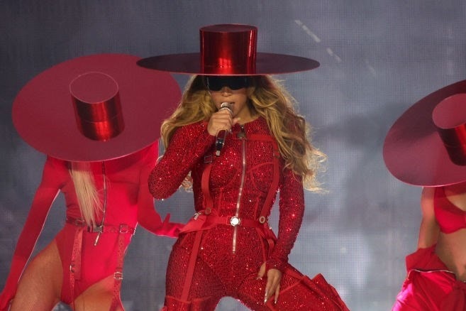 Surprise! Fashion brands are making bank off Beyoncé and Taylor Swift ...