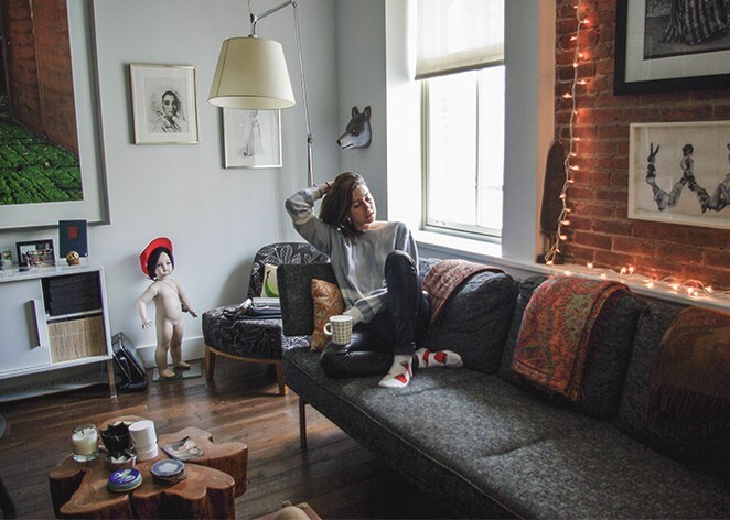 MORNINGS AFTER – Adult Magazine – Olivia Wolfe