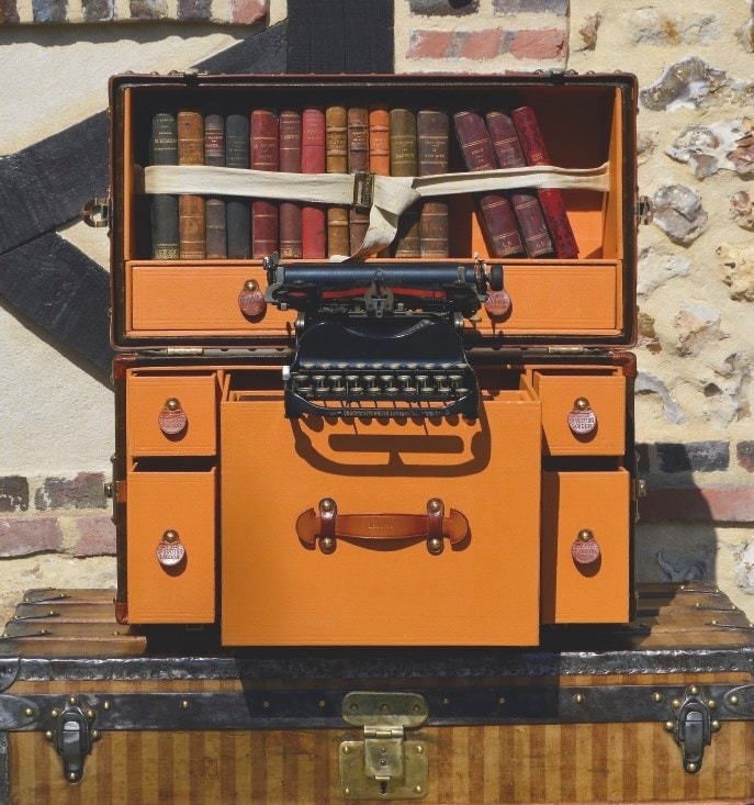 9 Courtesy the Bagage Collection Compagny 7