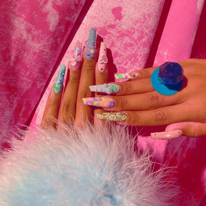The latest nail trend proves that everyone wants to be a 90s child | Dazed