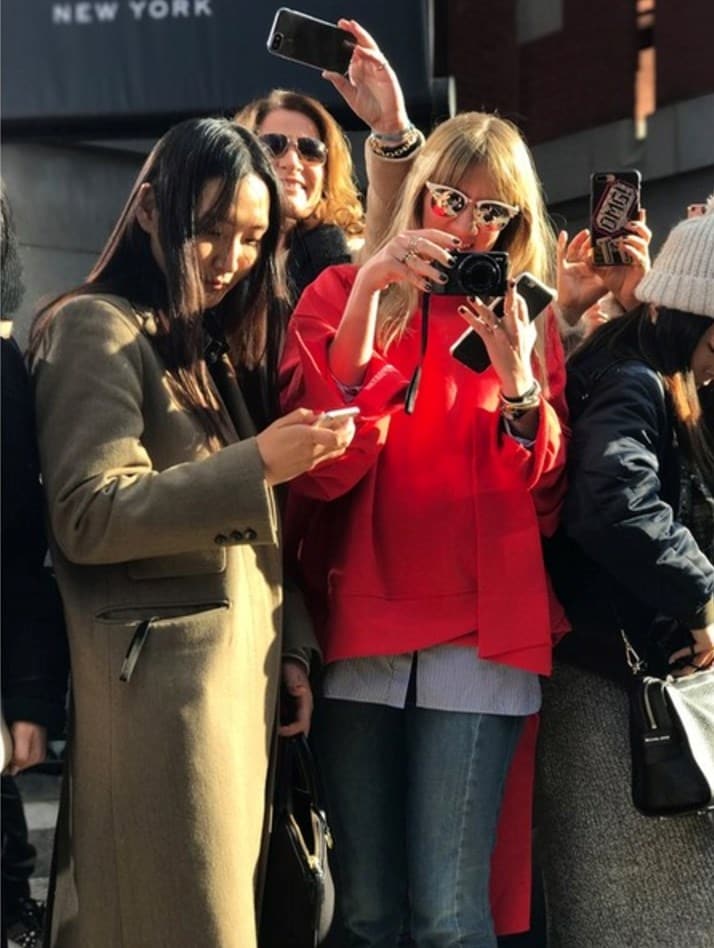 Marc Jacobs AW17 model photos 14