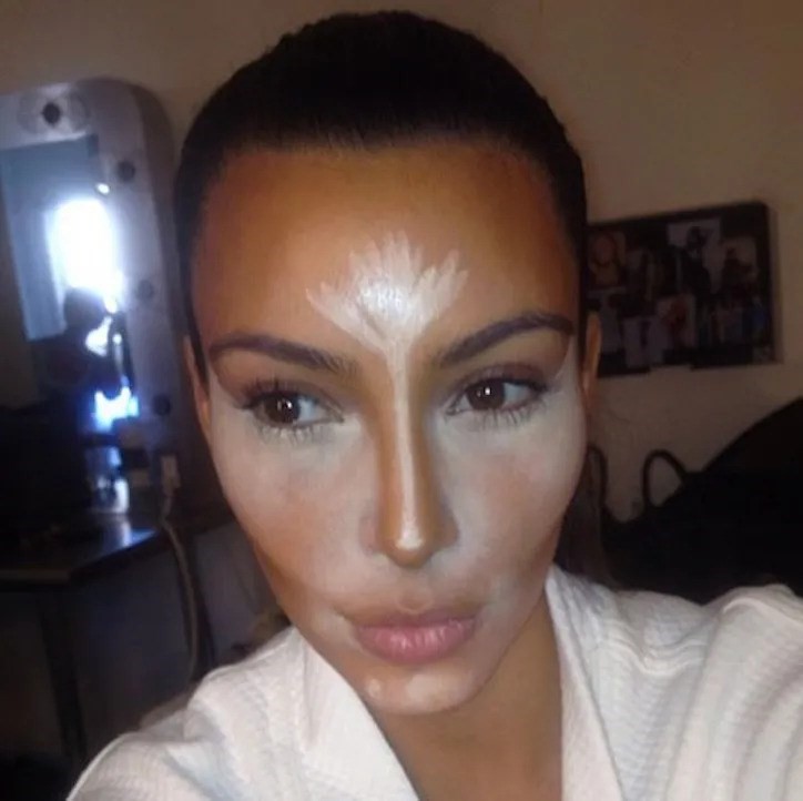 Kim Kardashian contour snatched