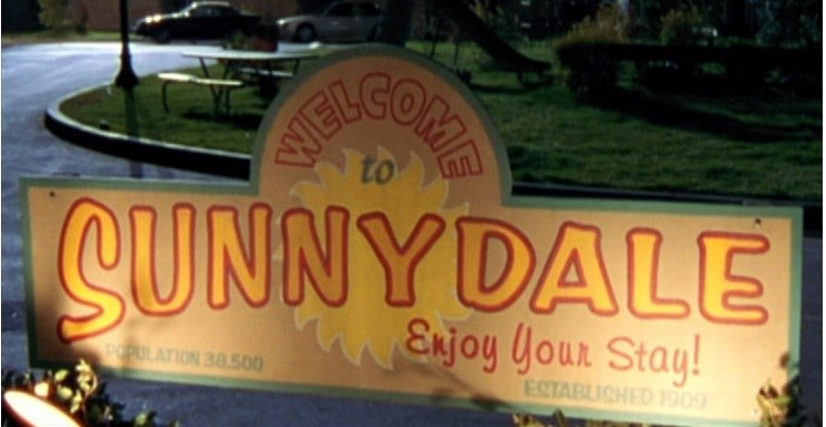 Welcome to Sunnydale sign