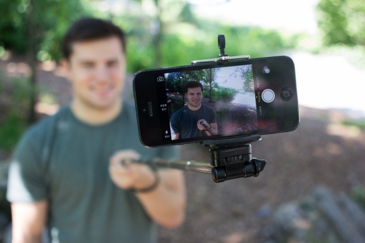 iphone-monopod-universal-smartphone-camera-extende