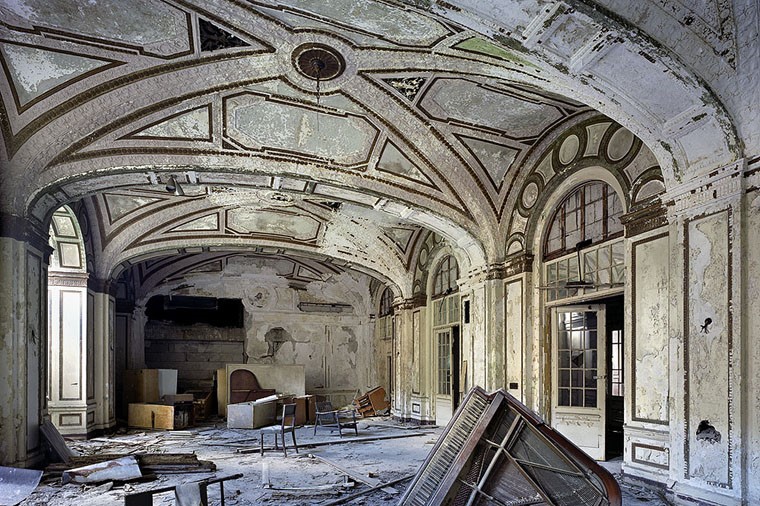 Ruins Of Detroit 