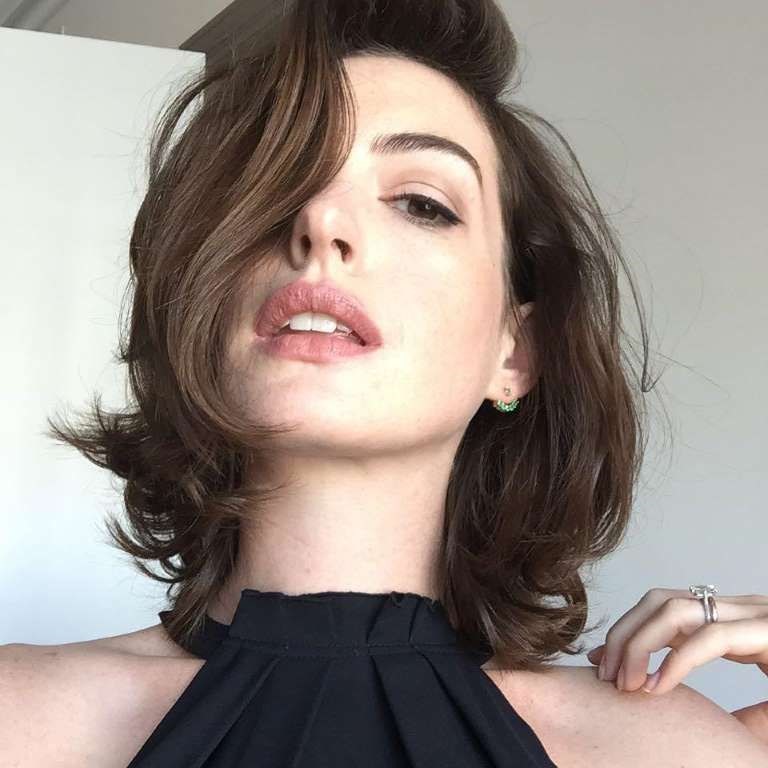 anne hathaway