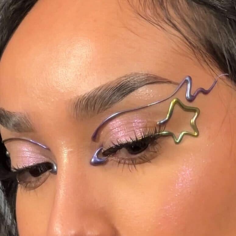 Vanessa Funes cut creaser hot glue gun makeup 2