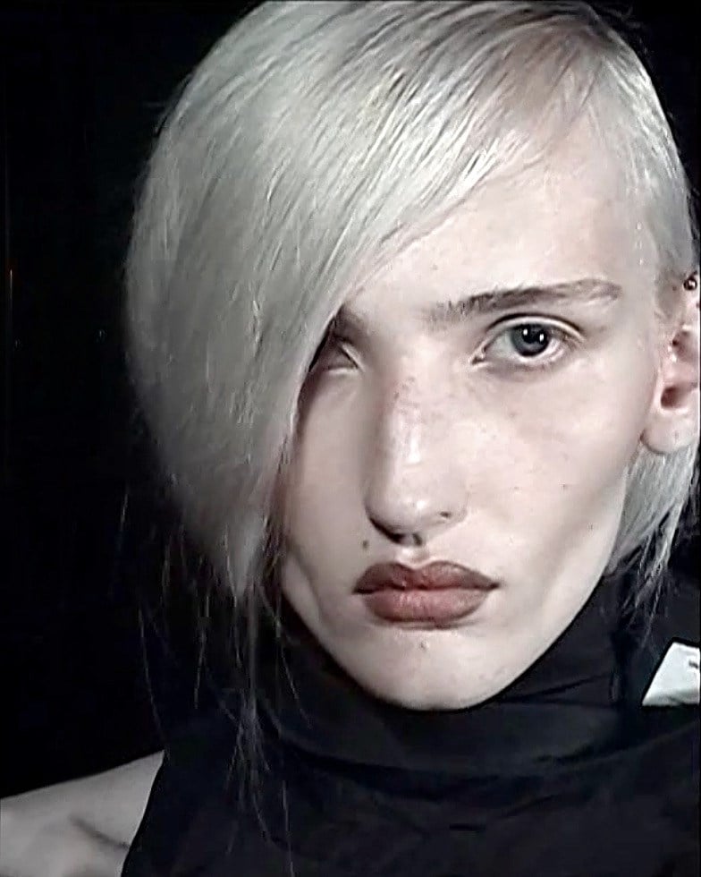 Uniform AW26 Betsy Johnson 27