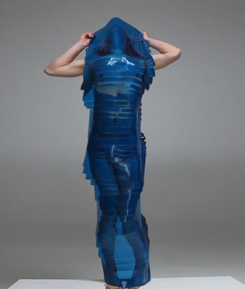 Echo_2011_Still011 11