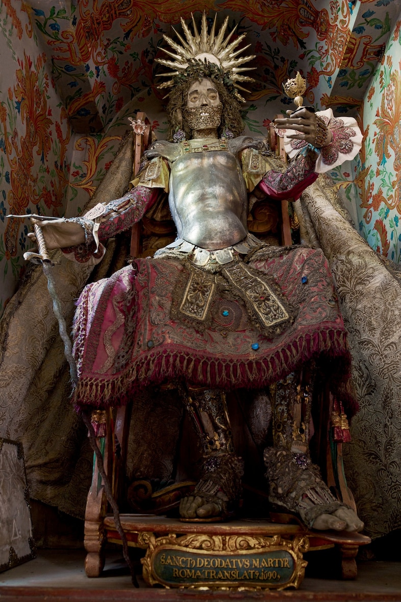 p.56 relic of St Deodatus in Rheinau &#169; Paul Koudou
