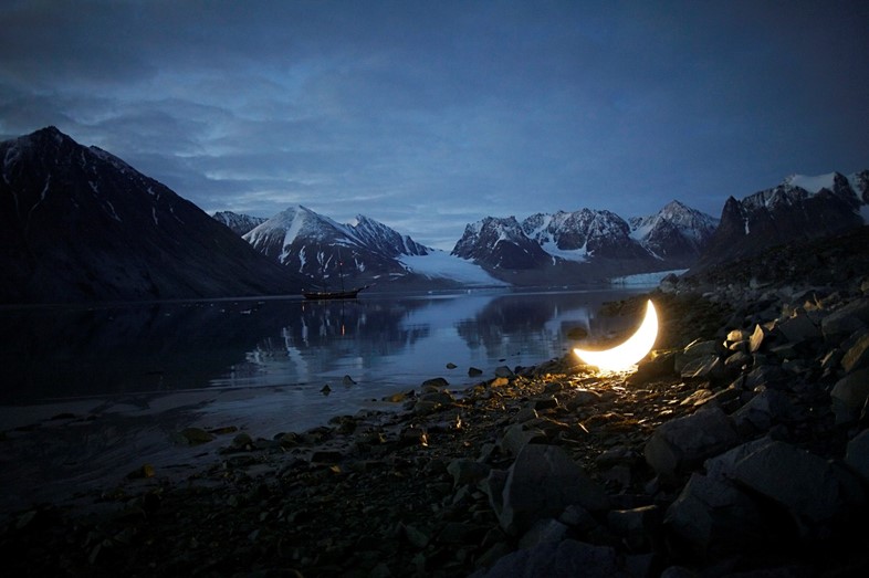 Journey of Private Moon in the Arctic
