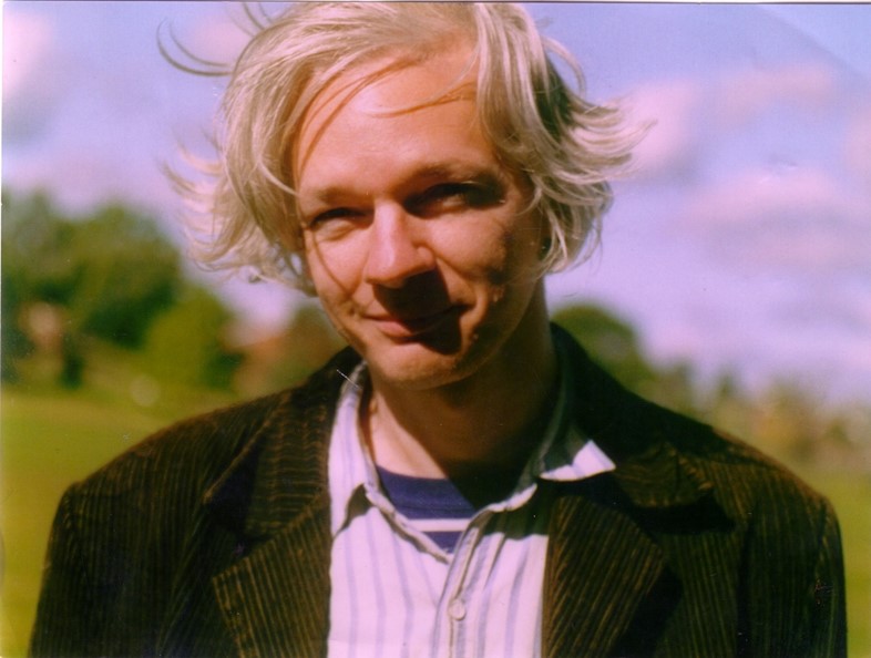 Julian_Assange_full