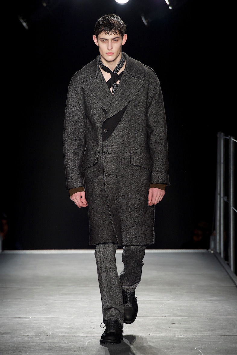 Wooyoungmi AW15 Mens Grey Coat Button Up Neck Scarf 