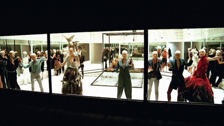 Alexander McQueen’s SS01 VOSS show finale 