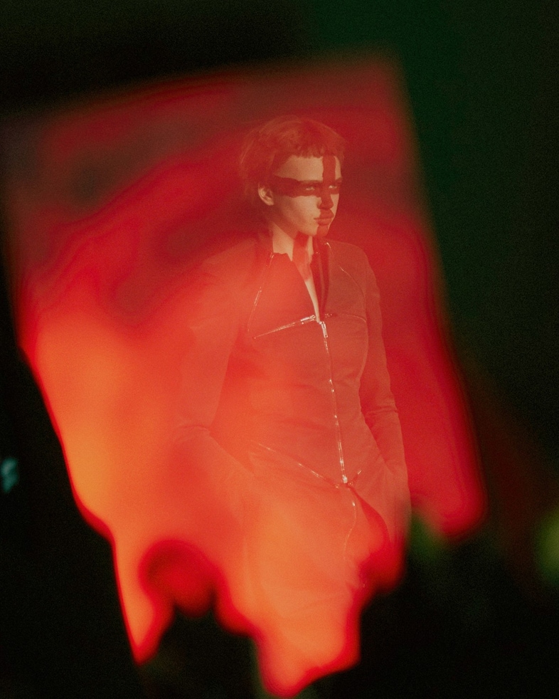 Gareth Pugh AW15, Britannia, Saint George&#39;s Cross, Zips 16