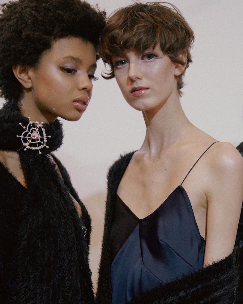 Ryan Lo AW15 Womenswear Dazed backstage scarf brooch detail 10