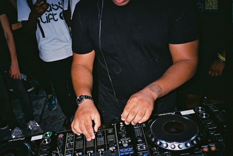 Mr Mitch at Boxed – Quann