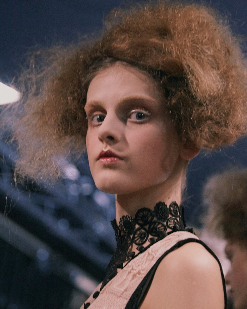 Alexander McQueen AW15 Dazed womenswear Lace Neck Gold Eyes 19