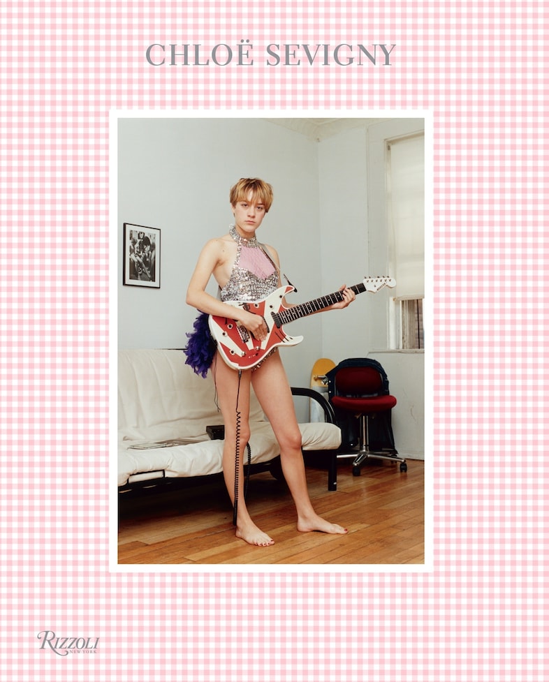 アート・デザイン・音楽 i-D Magazine Chloe Sevigny Chloë Sevigny Covers H Magazine No. 9 | TikTok