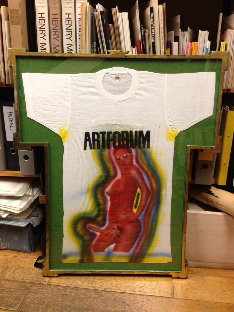 Lynda Benglis&#39;s 1974 Artforum T-Shirts